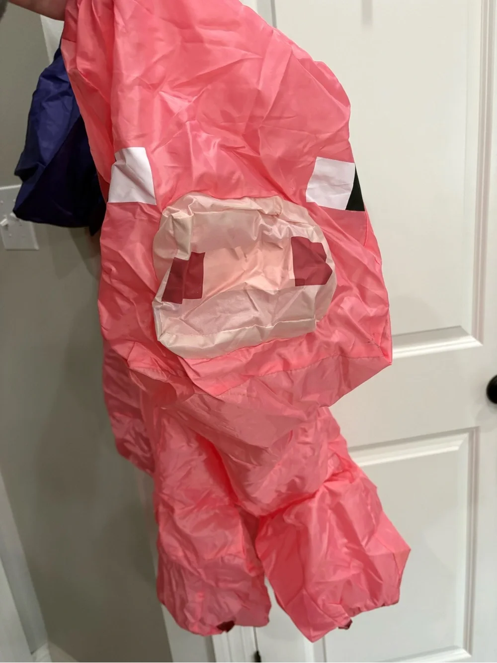 Minecraft Pig Ride-On costume youth one size fits most Works but has stains/rip